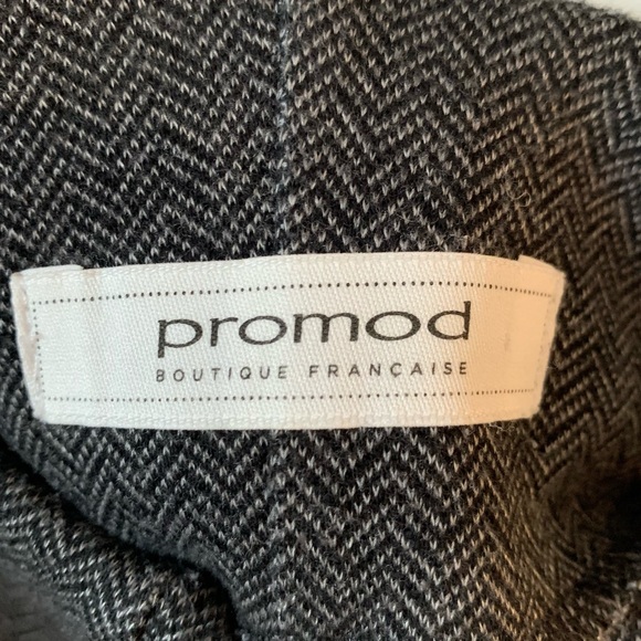 2/$10 🔥Herringbone Grey and Black Leggings with Elastic Waistband - Picture 5 of 6